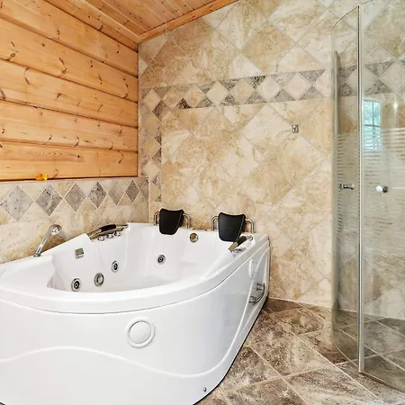 5 Star In Hébergement de vacances Hadsund